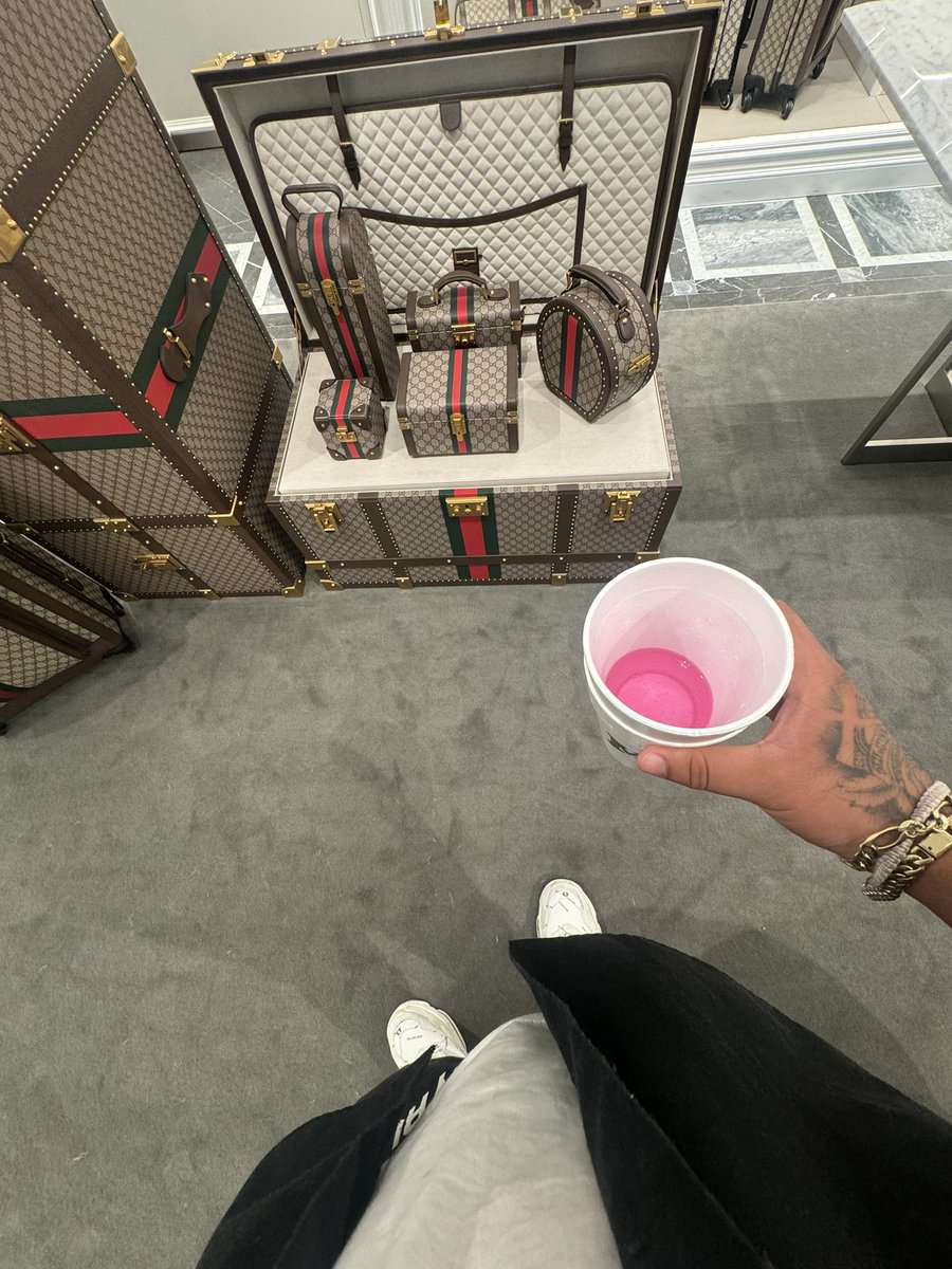 DoubleCupChino tweet media