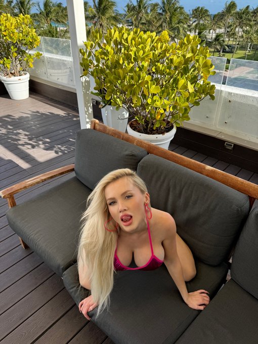 Do you like plants on the terrace?  🌱 https://t.co/WPqRchPkNb