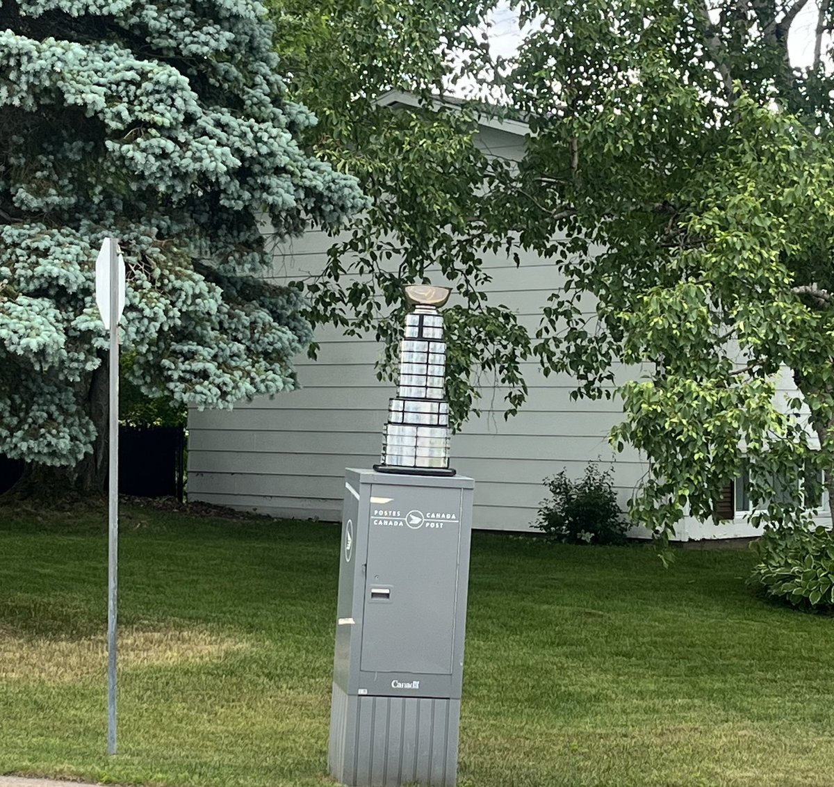 La Coupe à Baie-Comeau. Merci à Postes Canada pour le podium.