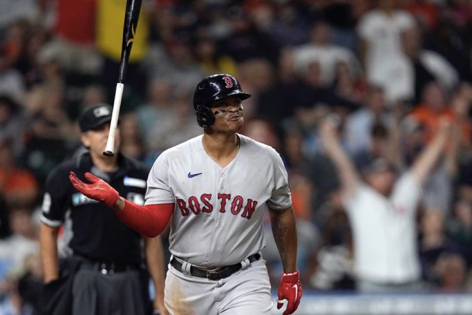 Suspension_10's tweet image. I love how much this man hates the Yankees.