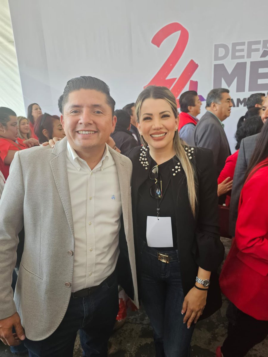 FlorHdezCln's tweet photo. Amena convivencia con la familia priista. 👏🏼😍🟢⚪️🔴 #FlorHernández #RegidoraPRI🇲🇽 https://t.co/PhfYSyUpEa
