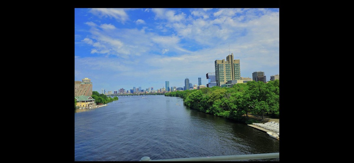 daryldeluca's tweet photo. FACES OF BOSTON UNIVERSITY: beautiful early July summer day of Boston's Charles River & Esplanade creates a beautiful photo visual compliments of Mother Nature! #BUbridge @BU_CDS @BUAthletics @BU_Tweets @BUQuestrom @ApplyToBU @OnlyInBOS @BU_Law @sustainableBU
@BostonAttitude https://t.co/LQkwNfMQI4