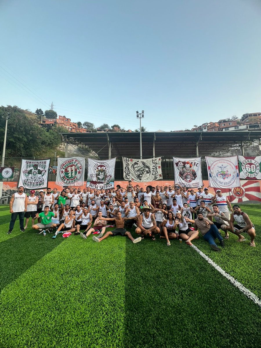 youngflusg's tweet photo. NITERÓI E SÃO GONÇALO A MAIOR DA YOUNG FLU… 👊🏽🇮🇹
.
.
.
A YOUNG SOMOS NÓS.
ATÉ MORRER!!! 🤜🏾🤛🏼 https://t.co/8Z6Ta0pd8h