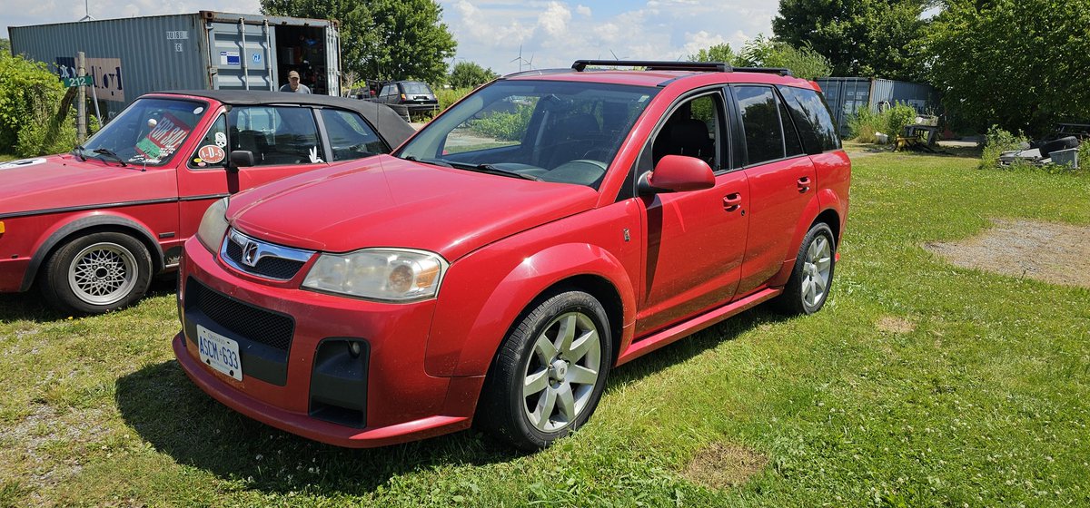 StormThaWolf's tweet photo. Decided to add this to the fleet to replace the van. 07 Saturn Vue Redline. Tupperware at its best. https://t.co/gYuzUUzUMc