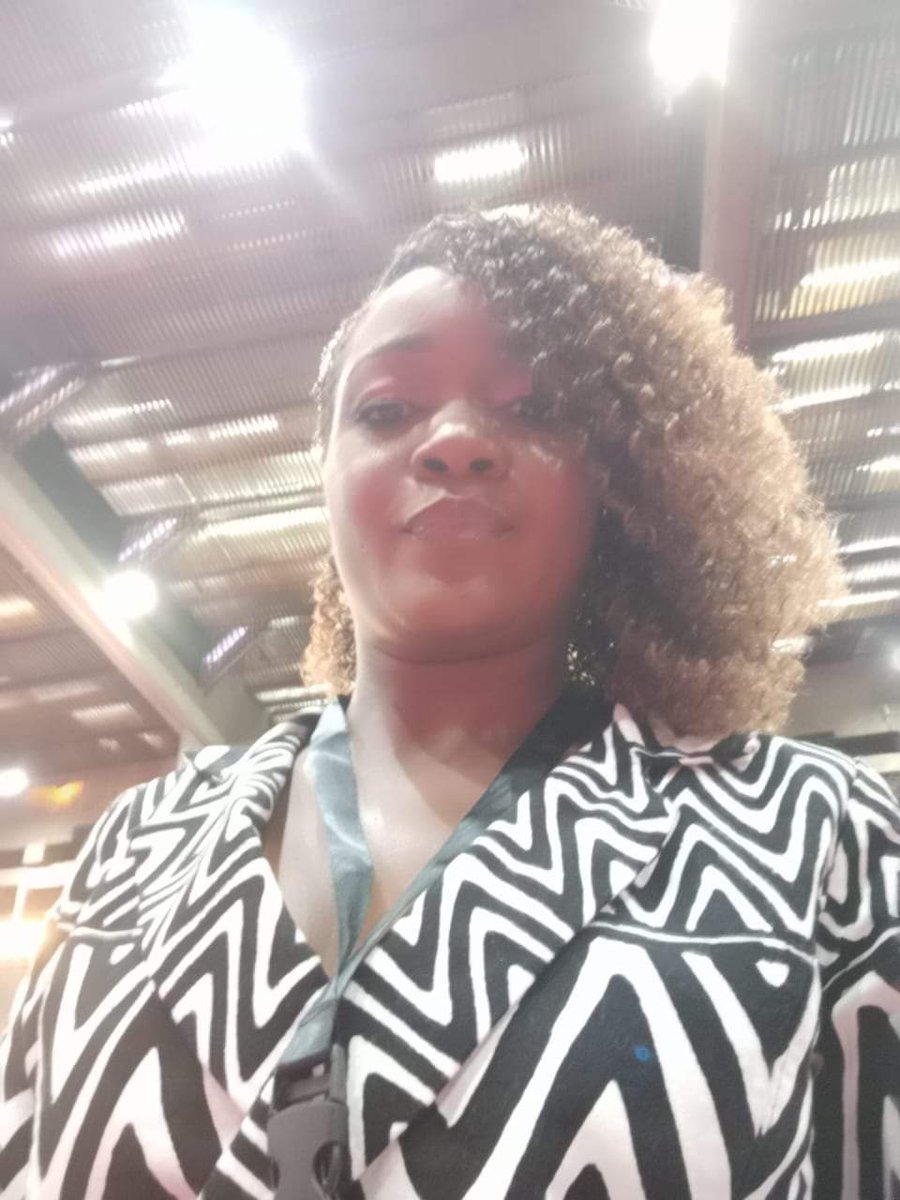 MmboneMercy1's tweet photo. Good morning. It's a new day Inuka Uangaze. Karibu kwenye Safari Hapa @radiomaisha #SafariNaMercyMmbone https://t.co/Qcqgq3uxQ6