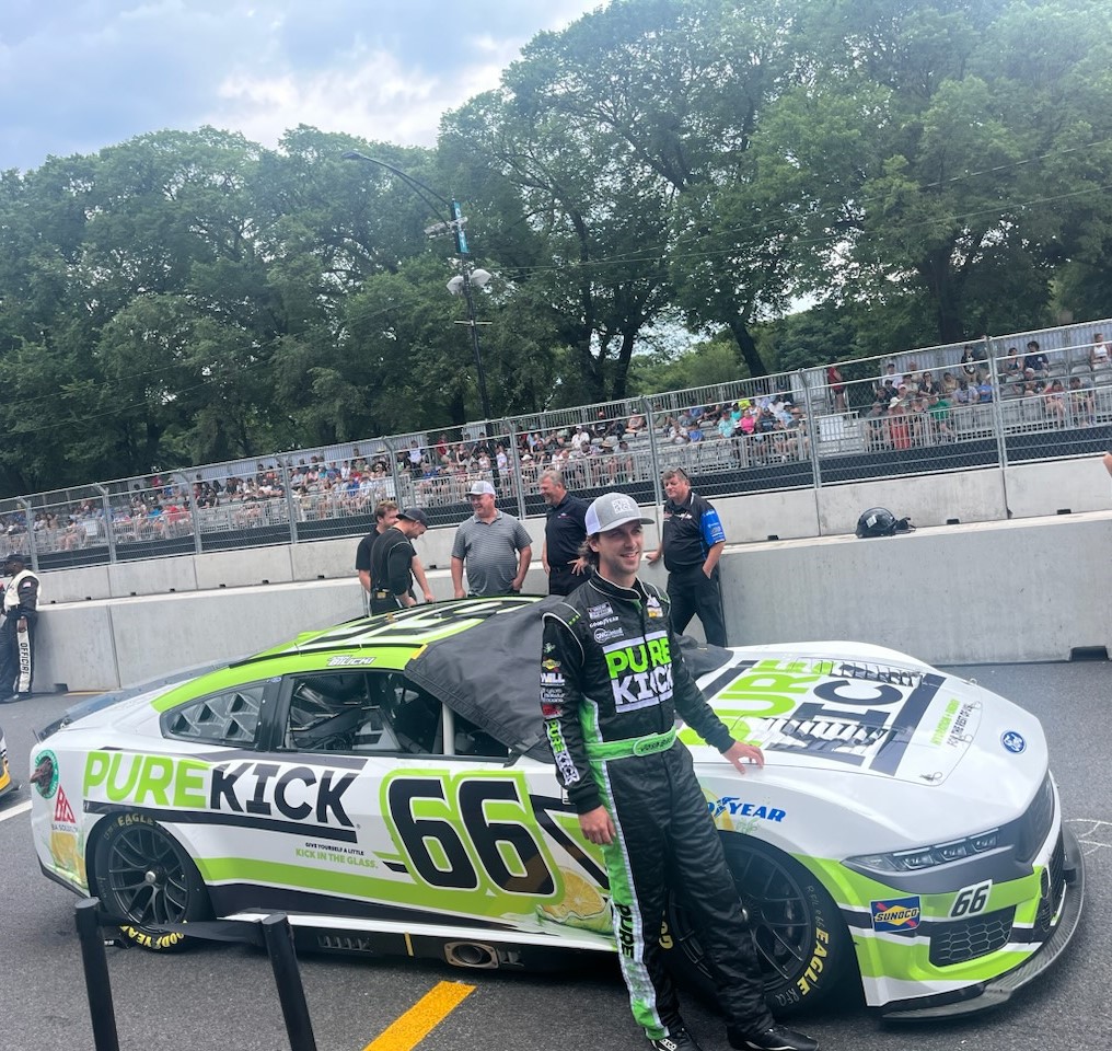 MBMMotorsports's tweet photo. Caution comes out @NASCARChicago with only 11 minutes remaining. @joshbilicki doing his best to maintain on the wet-weather tires, running P25.
#NASCAR #GrantPark165 #PureKick https://t.co/TCtC5WIhdI