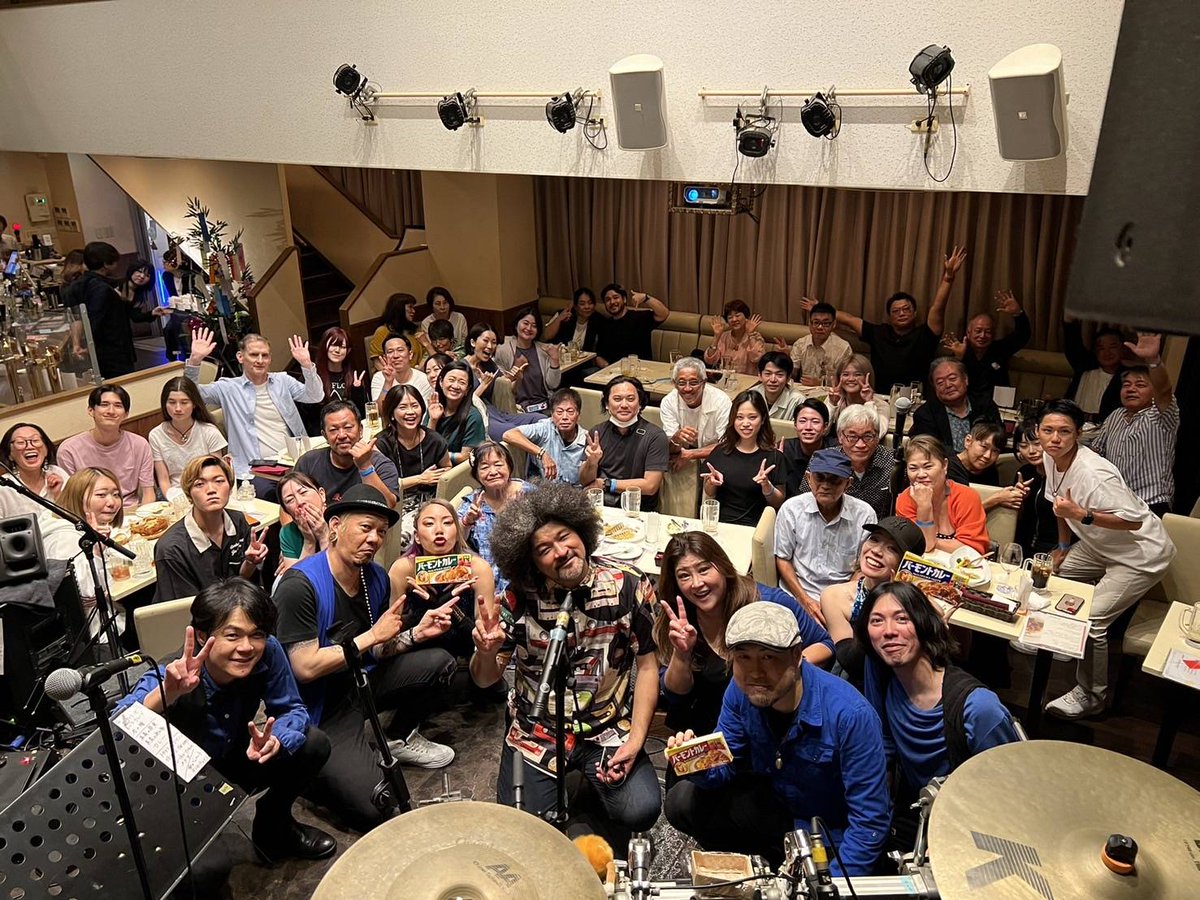 yusukewazoo's tweet photo. Chieri Project 七夕祭、今年も無事完了。毎年恒例ゲスト、今回はとっきーさんを迎えて。任せて良かった。

次回七夕祭は、2025年7月6日(日)にやるとかやらんとか。なんか、空けといてと言われた。ご予約承ります。
#chieriproject #tokky #時任良治 #開南コーポレーション https://t.co/Y4HMpG5Rax