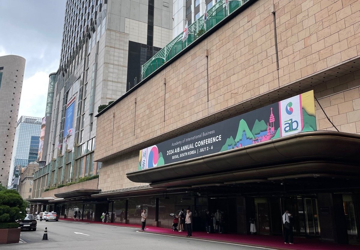 The JIBP team kept busy last week discussing all things IB policy at #AIB2024Seoul - but meanwhile we've also been publishing new papers! Check out the latest, including a new article, editorial, and book review,  at link.springer.com/journal/42214/…