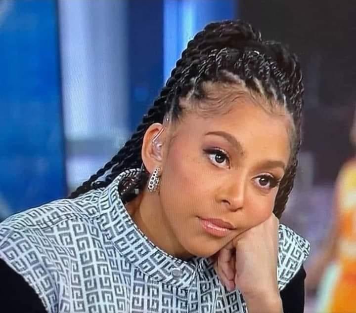 BlackGirlNerds's tweet photo. Me pretending to be shocked that Alicent needs moon tea after riding Criston Cole all season #HouseOfTheDragon #HOTD #DragonsYall https://t.co/aEsxonBQlU