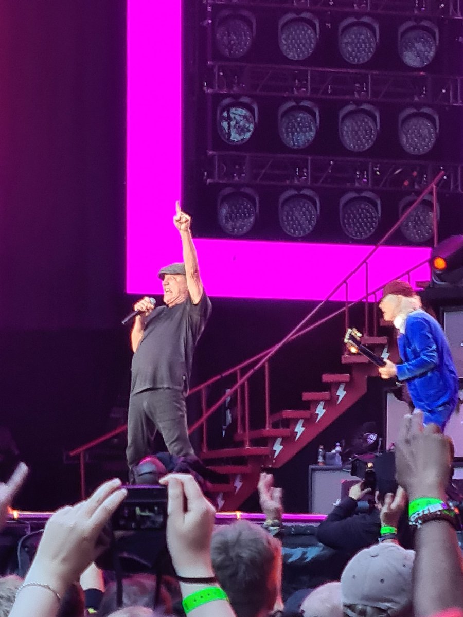 Well that was much better than my last trip to Wembley! 

(#Spireites will know what I'm on about!) 😆

AC/DC utterly phenomenal. If I have their energy in my 60's or 70's I'd be astounded!! ❤️🤘