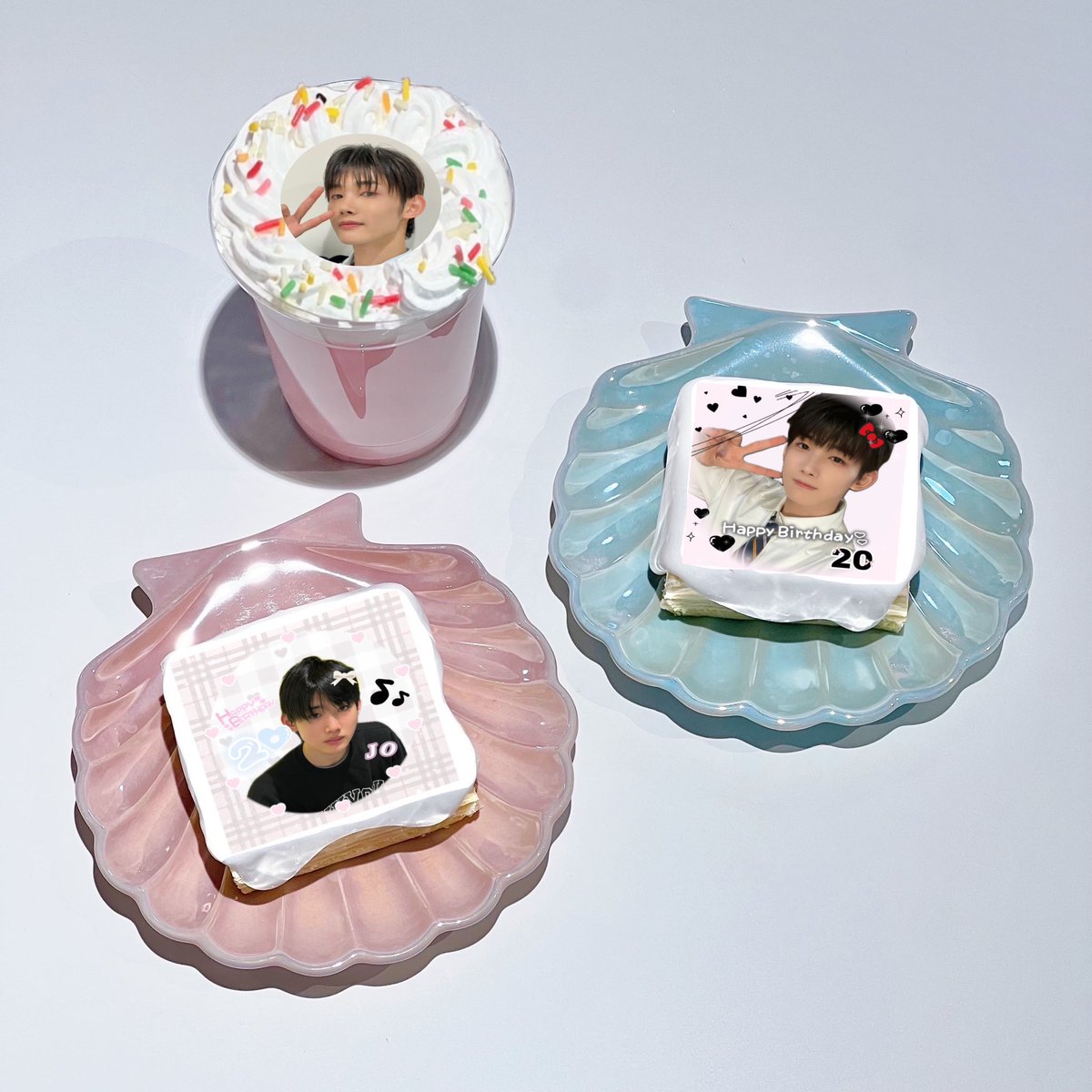 tigcafe's tweet photo. 240708 ⏰ 11:00〜18:00

┏━━━━ 🍙 ━━━ ⭐️ ━━━━┓
🍙           𝐇𝐀𝐏𝐏𝐘 𝐉𝐎 𝐃𝐀𝐘                🍙
┗━━ ⭐️ ━━━━━━━ 🍙 ━━┛

#andTEAM #ジョウ くん🍚🤍イベント最終日

@flzhxh 様

✧#SummerWhiteDAY ✧
#tigcafe #tigカフェ #JO #エンティーム #죠 #앤팀 #朝倉穣 https://t.co/Ovt6gmqwwe