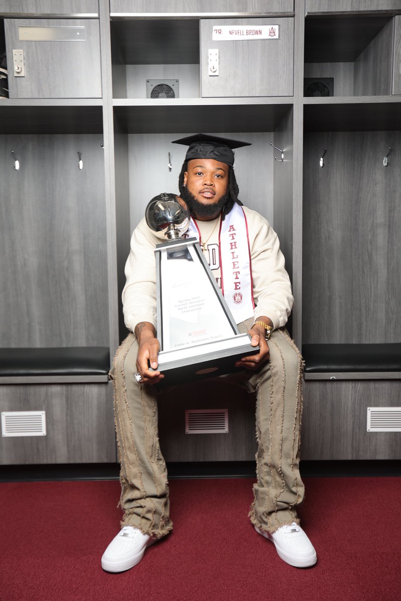 nevellbrown's tweet image. 1 Degree Down, Another One Loading ⏳ #MBAloading #aamu24