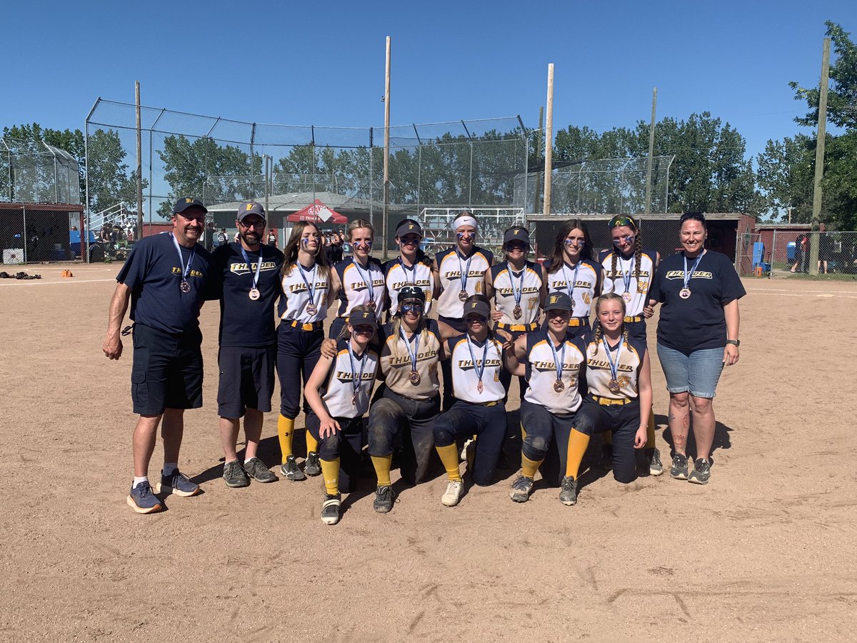 CrushersBB's tweet photo. Congrats to our neighbouring softball U19team Strathmore Thunder on their BRONZE medal today!! And special congrats to our former Crushers players for their contribution to CRUSHING this weekend! @SoftballAlberta @MinorSoftball https://t.co/uM7uiG9Zcr