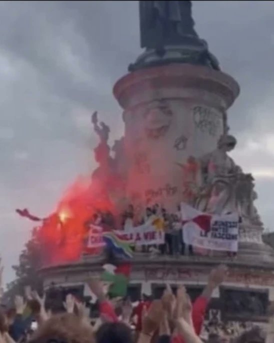JorgeAlmei's tweet photo. Resultados das eleições na França estão mais próximos das avaliações menos pessimistas das eleições União Europeia.
E uma campanha com programa realmente com cara esquerda, estratégia ofensiva e mobilização popular, pode disputar a base do povo que extrema-direita tb disputa. https://t.co/TtxHmNrPjZ