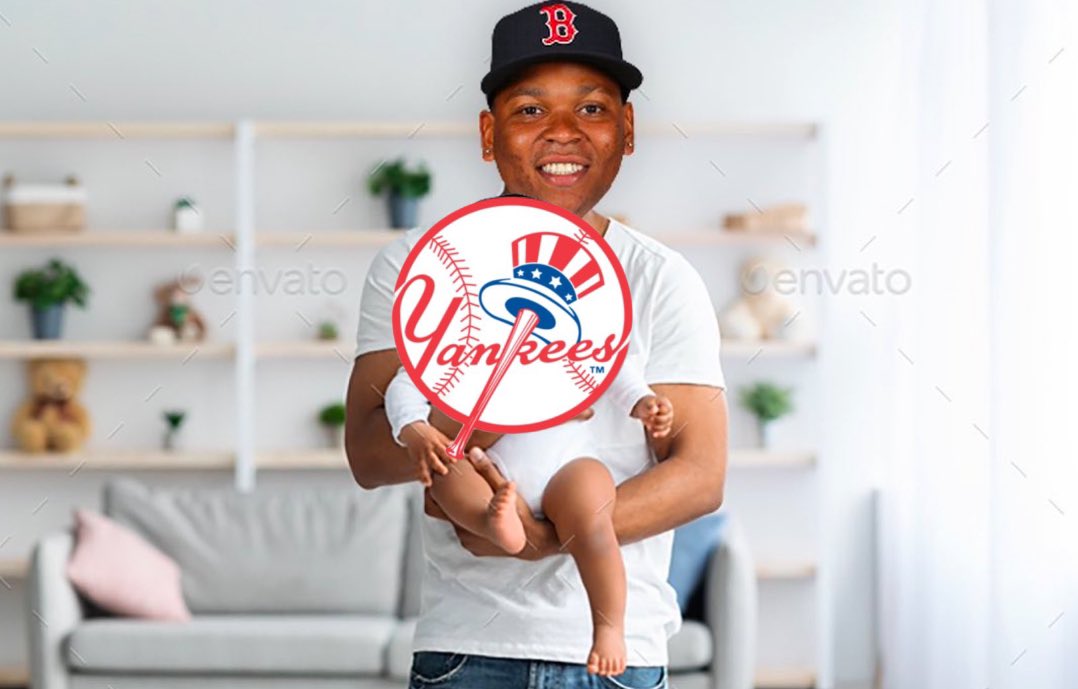 matthewcrory's tweet photo. DEVERS LOVES HIS CHILDREN THE YANKEES!!!!!!

LFG!!!!! 

#RedSox #DirtyWater https://t.co/j88FrzmaaU