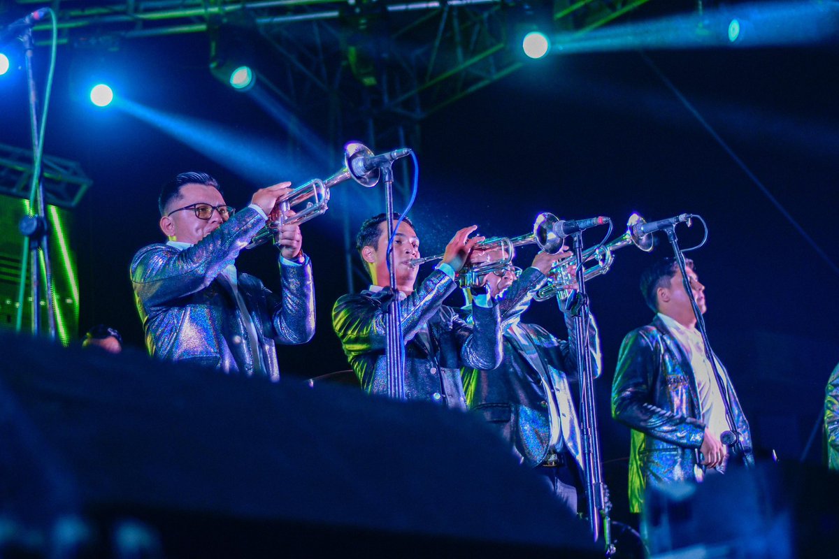 poderosasanjuan's tweet photo. 🎉Que gran noche pasamos en Metztitlan, Hgo., ¡Mil gracias a nuestro público que nos acompañó! 🫶🏽 #BandaSanJuan #Metztitlan #Hidalgo https://t.co/vkNMXFW3KP