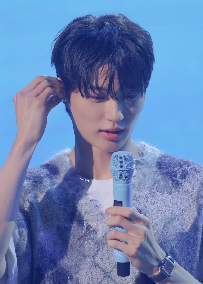 BJT_ss's tweet photo. 240706 서울 팬미팅 

청량 그 자체🩵

#변우석 #ByeonWooSeok https://t.co/sXsmoJ7RAU