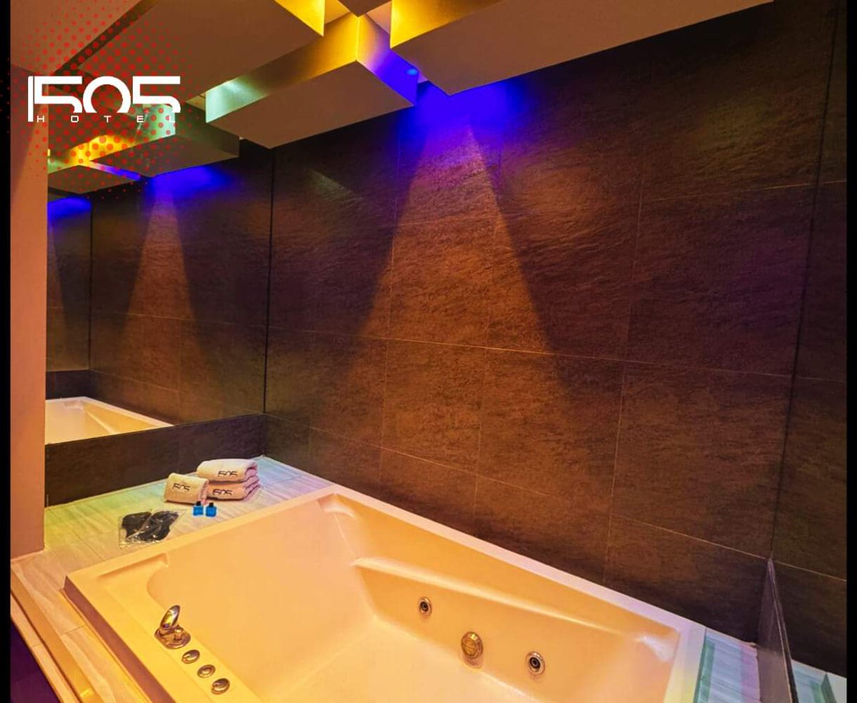 1505Hotel's tweet photo. ✅Si ahun no contabas con plan para esta tarde, aquí te dejamos una idea.😈

#Motel1505 #lovehotel #monterrey #mty #dondeirmty https://t.co/ipywv4lMJr