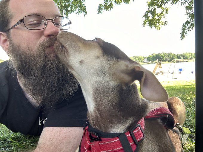 Kaiser &amp; i went on a little lake vacation this weekend https://t.co/z8t0MSqotQ<a href="/tag/streaming"class="tags"><span>#streaming</span></a><a href="/tag/twitch"class="tags"><span>#twitch</span></a><a href="/tag/bioshock"class="tags"><span>#bioshock</span></a><a href="/tag/littlesisters"class="tags"><span>#littlesisters</span></a><a href="/tag/ttv"class="tags"><span>#ttv</span></a>