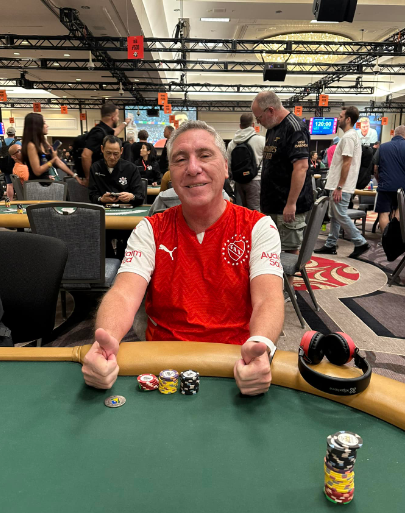 Estos son nuestros #lectores que pasaron al Día 2⃣ del #WSOPMainEvent: 

Francisco Araujo 🇦🇷 166K
Ramiro <a href="/yranek/">R.</a> 🇦🇷 161K
<a href="/Choki70/">Andres Korn</a> 126K
Franco Gasparini 🇦🇷 92K
Sebas Lobo 🇦🇷 73K
Hugo Nazar 🇦🇷 69K
<a href="/marcoguibert87/">marco guibert</a> 🇦🇷 62K
Damián Salas 🇦🇷 50K
<a href="/andyfinkel/">Andy Finkelberg</a> 🇦🇷 50K
José Masciotra 🇦🇷 16K