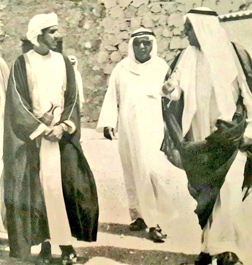 "اللهم ارحمهم واغفر لهم وأجعلهم في جنات النعيم"
"إن والدي هو الأحب إلى قلبي وخير من أحسن إليّ، اللهم ارحم من كان كتفاً وسنداً وبركةً وأماناً في أيامي وحياتي، اللهم اجمعني بأحب الناس لقلبي في جناتك."
#هلال_بن_سلطان_الحوسني
#٨_يوليو