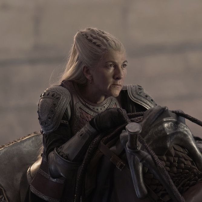 Swift_Chalamet's tweet image. — “Vamos a la guerra mi vieja amiga” #LaCasaDelDragon #HouseOfTheDragon #HOTD