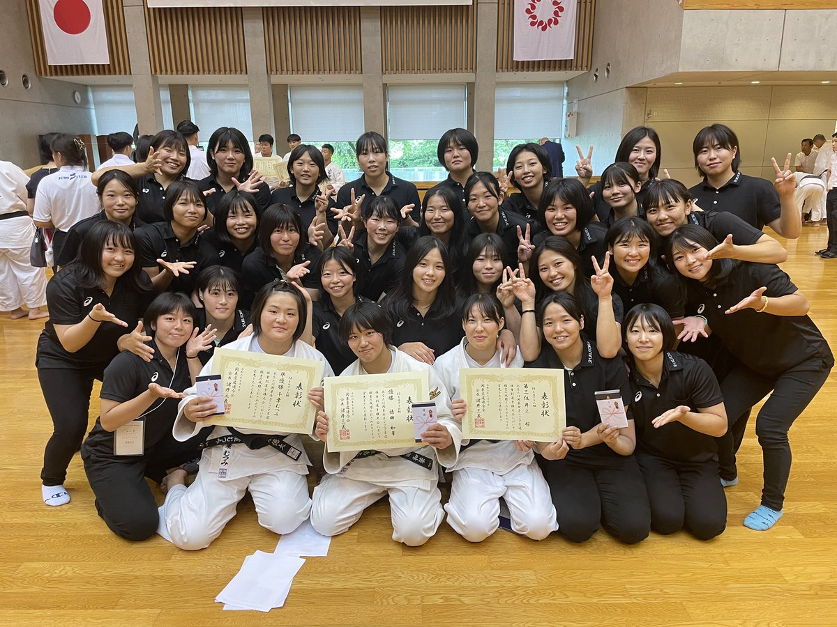 shukutokujudo7's tweet photo. 【関東ジュニア】
本日、埼玉県立武道館で関東ジュニアが行われました！
結果は以下のようになります。

《63kg級》　🥇徳田和華（教育②）

《70kg級》　🥉井上桜（経営③）

《78kg級》🥈　千葉むつみ（地域創生②）　

応援ありがとうございました！
3名が全日本ジュニアの出場権を獲得しました✨ https://t.co/bpqzyuNwhm