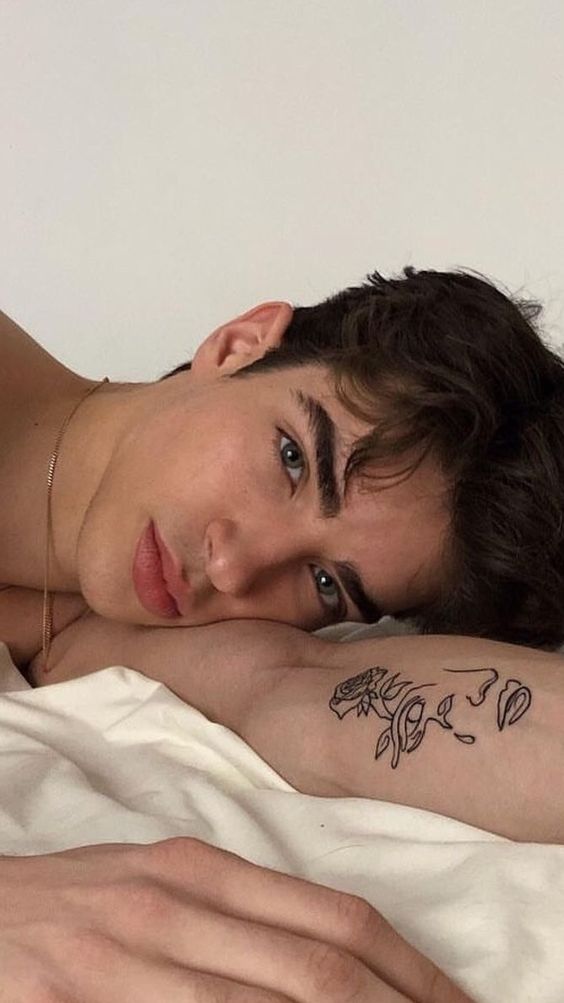 ARESTHKING's tweet photo. ㅤㅤ  ⠀ ⠀ ⠀⠀ ⠀
ㅤㅤ  ⠀ ⠀ ⠀⠀ ⠀
ㅤㅤ  ⠀ ⠀ ⠀ ╰┈➤ Hᴀᴘᴘʏ Fᴀᴛʜᴇʀ's Dᴀʏ, ɪ ɢᴜᴇss?
⠀⠀⠀
⠀⠀⠀ https://t.co/0bM8d7WJy7