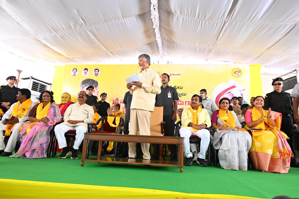 jyothsna_tdp's tweet image. Honored to stand with our visionary leader @ncbn Sir at NTR Bhavan yesterday. Together, we are committed to revitalizing TDP in Telangana and working tirelessly for the progress of our Telugu community. Exciting times ahead! 
#TelanganaTDPRevival  #TeluguUnity #Telangana #TDP…