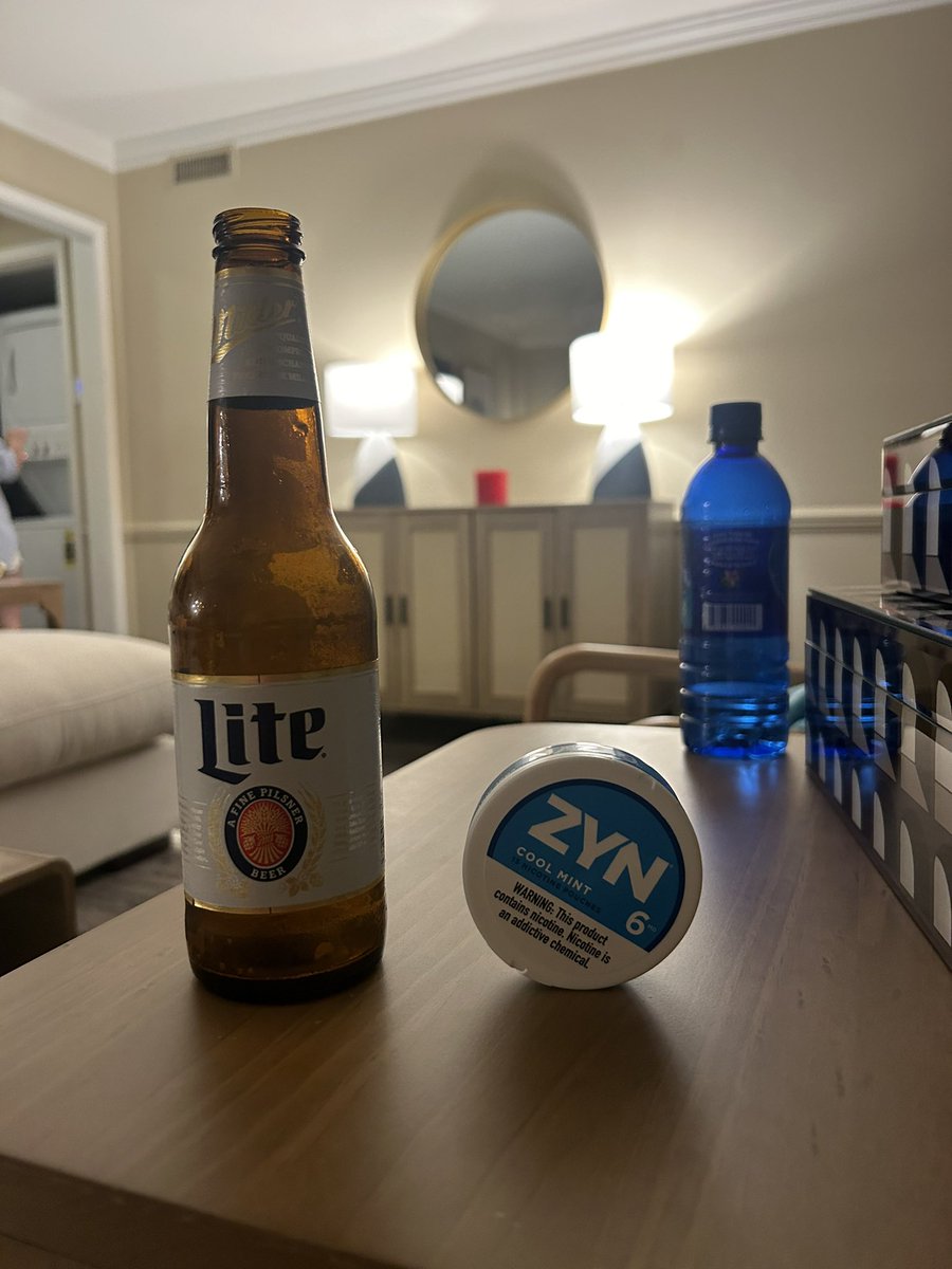 BJohnstein's tweet photo. Breaking in the new apartment in Ttown the only way I know how. #youlikethat https://t.co/XuPhENvJZb