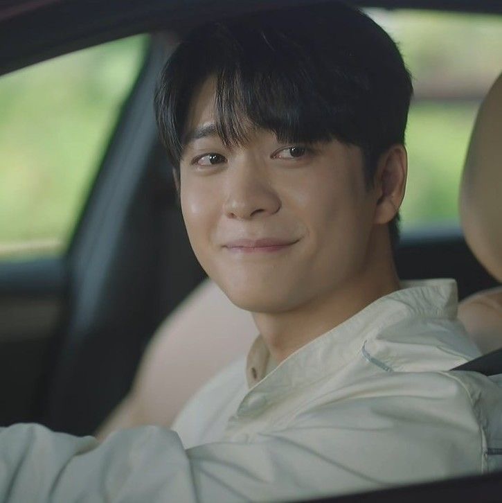 kdramasdiary's tweet photo. lee joonho - extraordinary attorney woo https://t.co/2O6lDuofmz