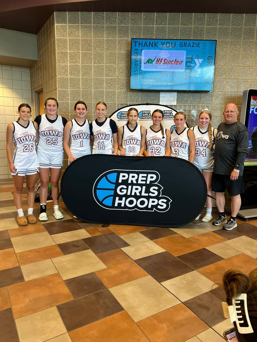 Team_Iowa's tweet photo. Congrats on another successful weekend ladies! 👏 https://t.co/FPbtctKul5