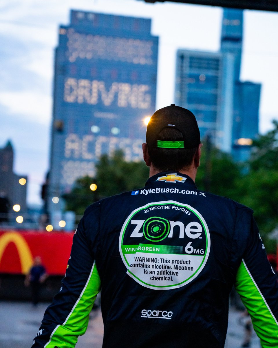 KyleBusch's tweet photo. 𝐖𝐞𝐭 &amp; 𝐖𝐢𝐥𝐝💦 

Avoided the carnage, and the slicks paid off in the end. Brought the 🎱 home 9th.

@RCRracing x @TeamChevy x #zone_partner https://t.co/xNatvhYjuc