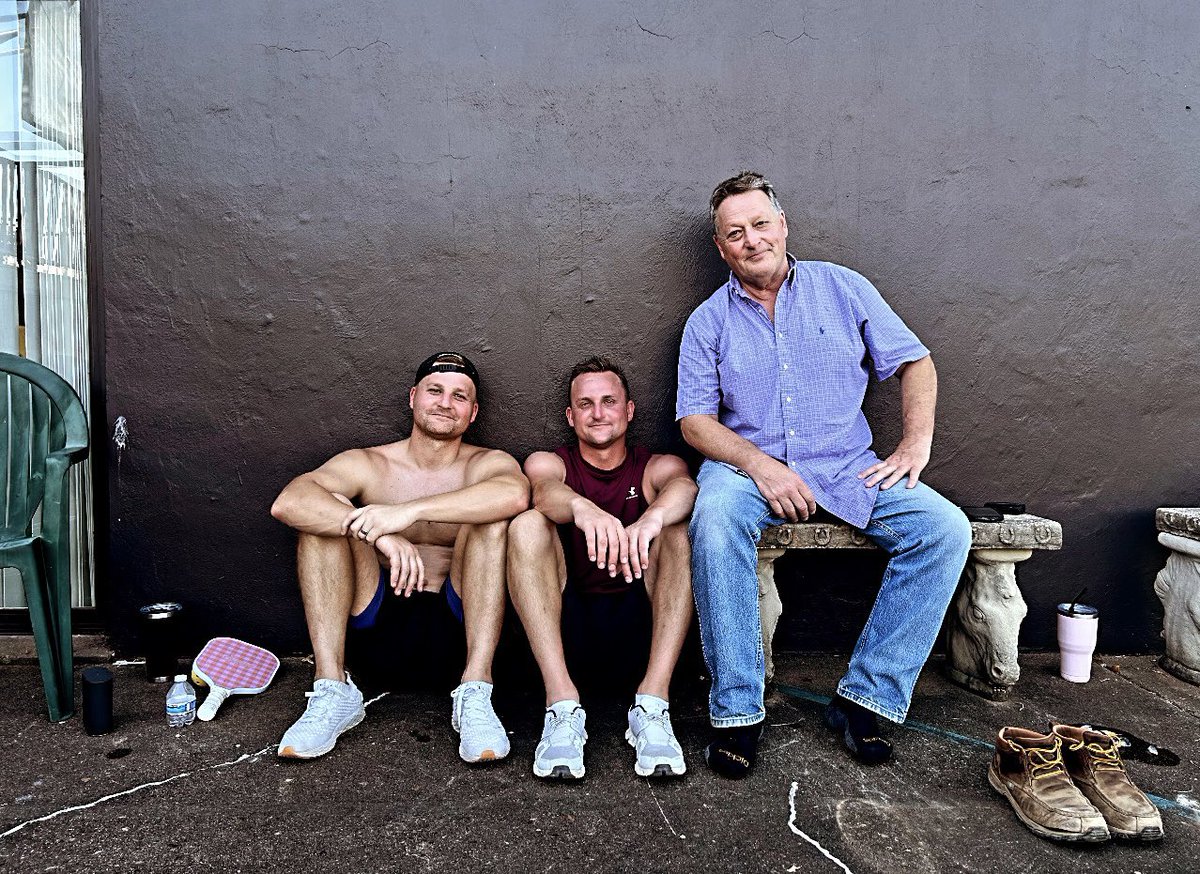 Alex Foley tweet media