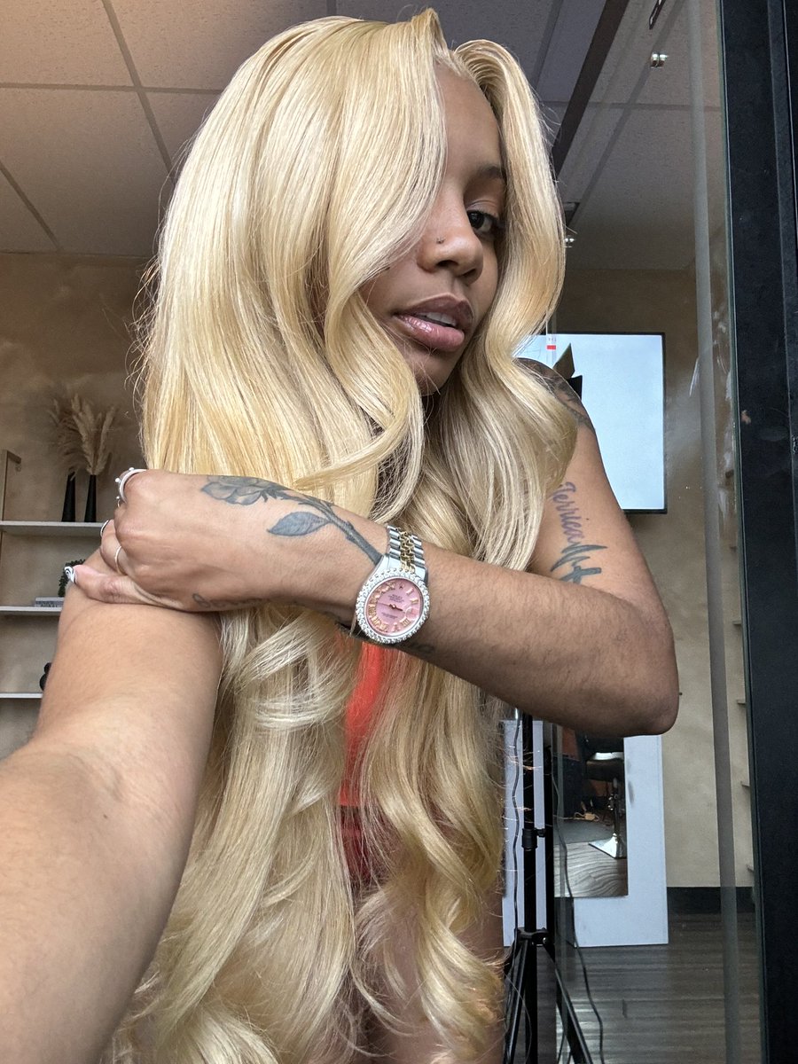 kensssy's tweet photo. BIG BIRTHDAYYY SHIT! 👱🏽‍♀️👱🏽‍♀️ #cancershit♋️♋️♋️♋️♋️ https://t.co/9Fr29AaFhQ