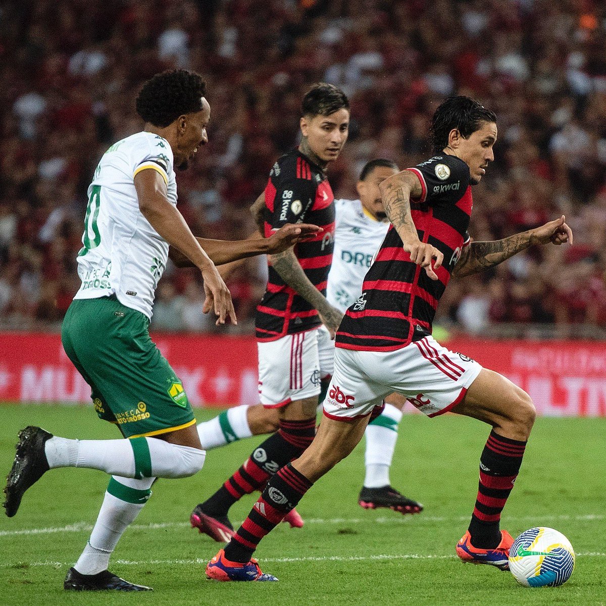 delmirojunior's tweet photo. Ontem no @maracana
@Flamengo 1x1 @CuiabaEC no @Brasileirao
📷 @delmirojunior
#futebol #photopremium #imprensa #press #photo #maracanã #flamengo #pedro #cuiabá #pedroguilherme #flaxcui #arfocrj https://t.co/OGHfBVxZfL