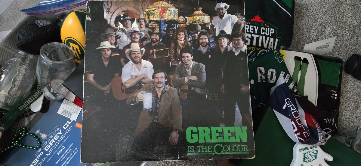 JaniceOwen's tweet photo. Hey @sskroughriders or @RidersAlumni 
What value would you put on this?! 
#GopherIt
#MilkSong
#CoverOfTheLeaderPost 
#Priceless https://t.co/6GUpMvEuJY