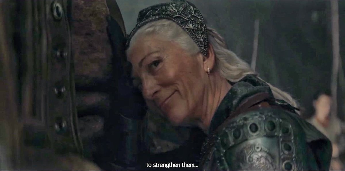 AkoSiEhra07's tweet photo. #HouseOfTheDragon Episode 4 just broke my heart into pieces. I shouted, i cried. Princess Rhaenys and Meleys. Why? 😭😭😭 https://t.co/Xsvi7vgHIN