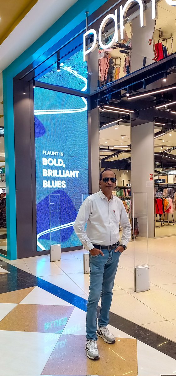 Manish Shukla tweet media