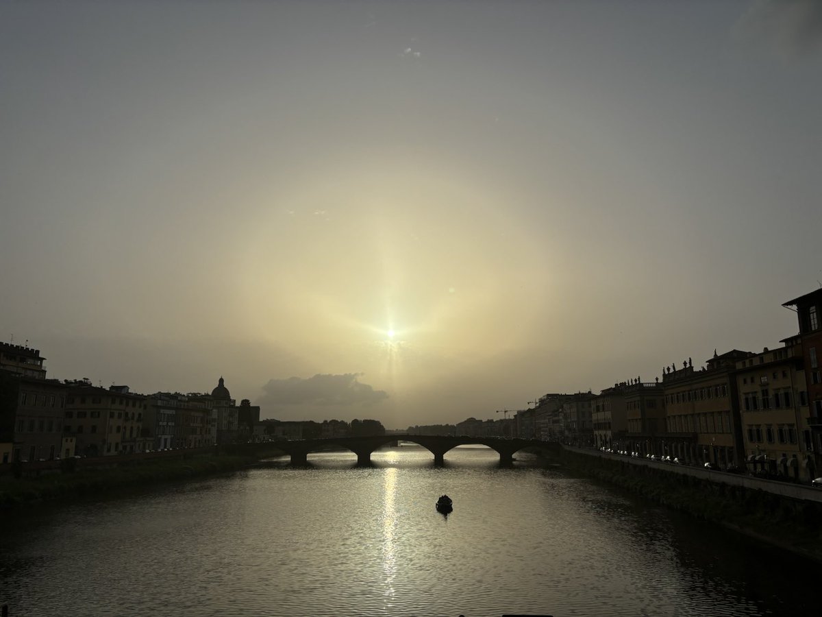 What do you see in the halo?  #Florence 😉