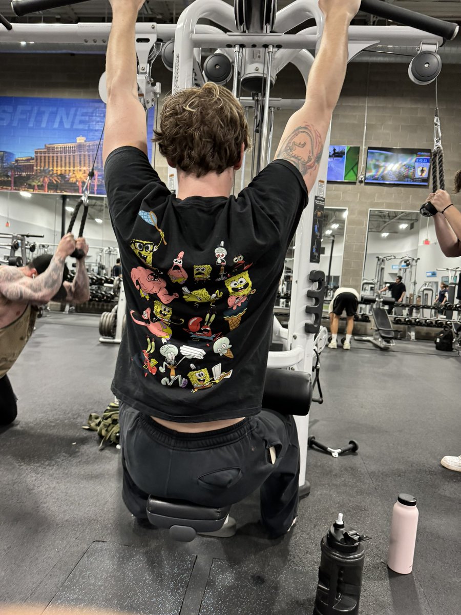 Chapapi14's tweet image. Patrick loves chess