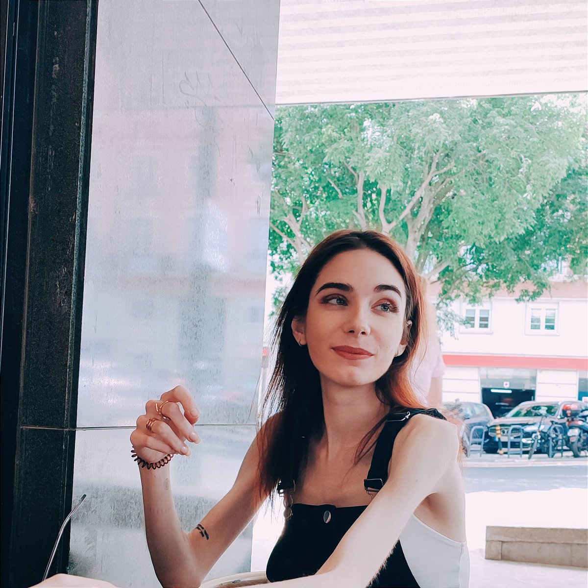 saynothingback's tweet image. hello #WritingCommunity 🩷 I'm Cate. I'm your local friendly caffeine-addicted, cat-loving bisexual. I have a master's in clinical psych. I write:

— female friendships
— messy queers
— sad girl lit
— contemporary romance
— discussions on grief
— sapphic horror
— chaotic witches