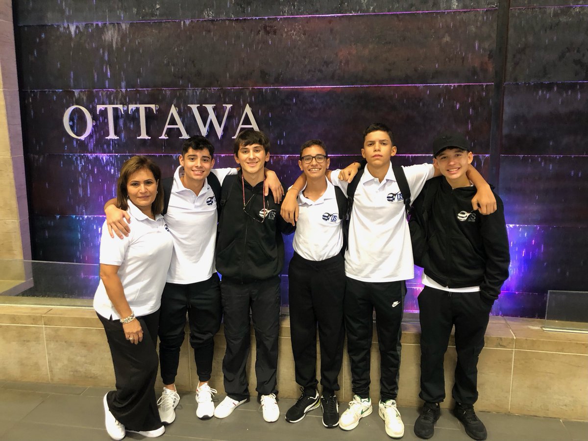 DestinationCA's tweet photo. The arrivals continue here at DC! Today we welcomed 50+ French-Canadian students as well as students from China, Colombia, Ivory Coast, Korea, Martinique, &amp; Mexico! 🌎 Our teachers are looking forward to meeting the students tomorrow for the fist days of classes! 📚🇨🇦 https://t.co/vVmL8STqWe