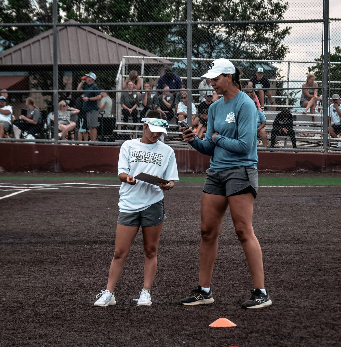 AveryRios_4's tweet photo. My last Sparkler is complete! I had an excellent time hustling on the field and making memories. One of the biggest highlights of my week was having the pleasure of meeting and working alongside Coach @catosterman at the @bombers_fp "Recruit Day".  

I am so proud to be a Bomber! https://t.co/EsxEXiBSHl