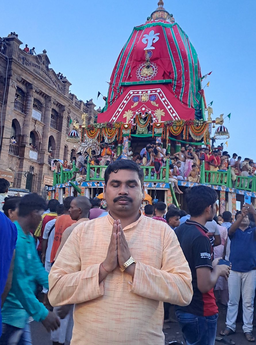 RCPandaLive's tweet photo. #ଜୟଜଗନ୍ନାଥ 🙏
#jayshreeram 🙏
ମହାପ୍ରଭୁ ଶ୍ରୀଜଗନ୍ନାଥଙ୍କ ପବିତ୍ର ରଥଯାତ୍ରା ଉପଲକ୍ଷେ ସମସ୍ତଙ୍କୁ ହାର୍ଦ୍ଦିକ ଶୁଭେଚ୍ଛା ଓ ଅଭିନନ୍ଦନ। ଚତୁର୍ଦ୍ଧାମୂର୍ତ୍ତିଙ୍କ ଅପାର କରୁଣାରୁ ସମସ୍ତଙ୍କ ଜୀବନ ସୁଖ, ଶାନ୍ତିରେ ପରିପୂର୍ଣ୍ଣ ହେଉ। #Odisha #jagannathtemple #HIGHLIGHT #Rathajatra2024 https://t.co/Hf7TUttGcE
