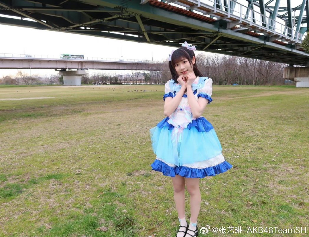 SHThaifans's tweet photo. 🚂🏖️ AKB48TeamSH 《海上列车》MV
วันนี้รับชม รถไฟแห่งท้องทะเลกันยังคะ ใครยังไม่รับชมสามารถรับชมกันได้ที่ 🔻🔻
YouTube: https://t.co/ibyQezgZcH
#海上列车
#จางอี้หลิน
#张艺琳
#ZhangYiLin
#AKB48TeamSH https://t.co/qKARcbYvFA