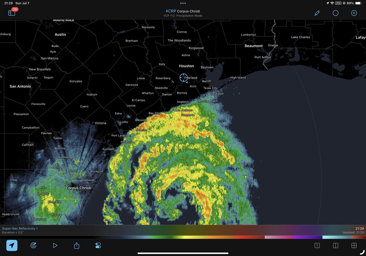 CosmicStatus's tweet image. This scrambled eggs lookin mess of a storm actually might be my first “core” intercept ever #Beryl #tropics #txwx