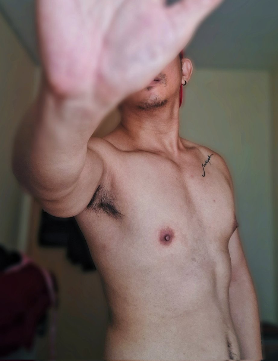 iKISSMARK's tweet photo. #SelfLove https://t.co/aUbfjXKyKy