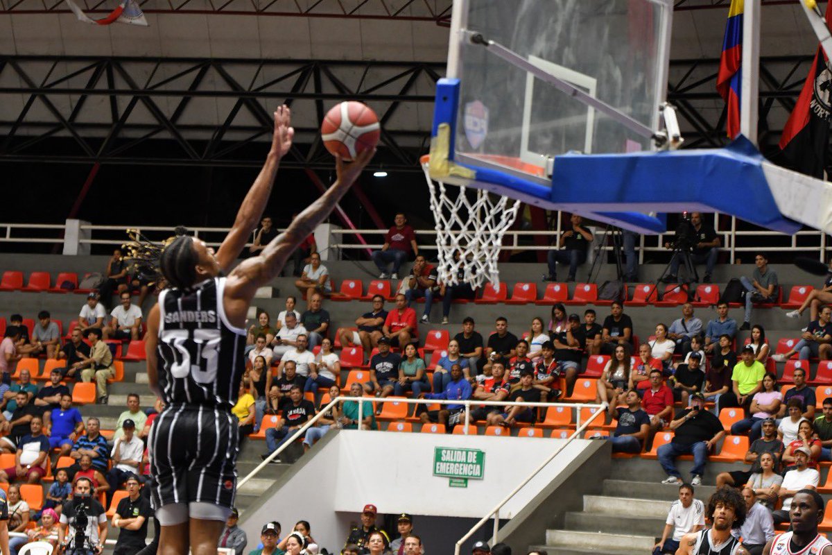 Piratas Bogotá tweet media