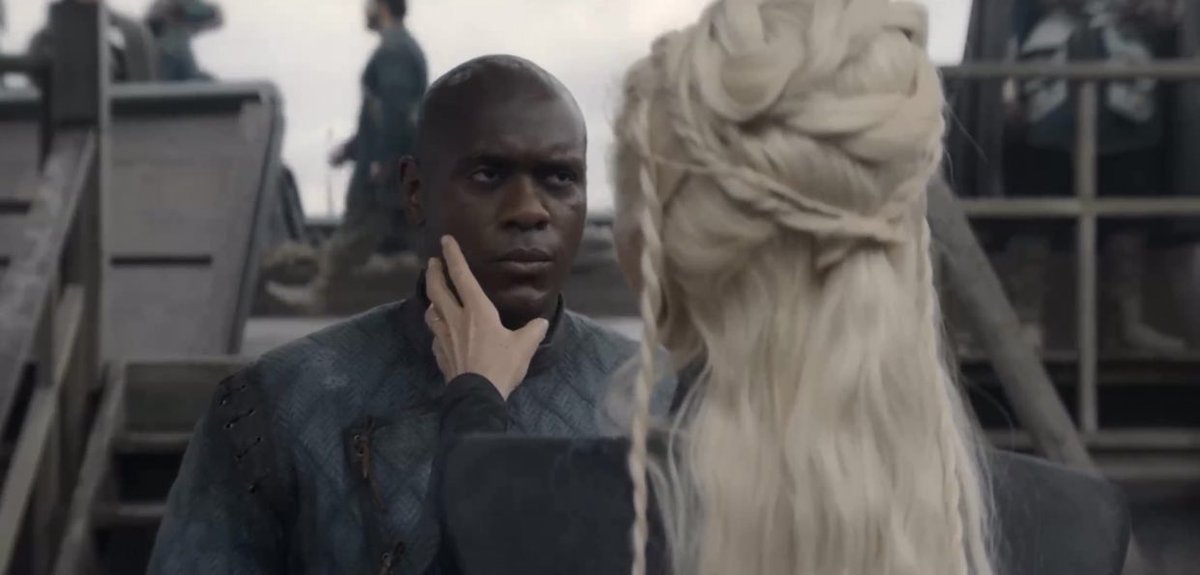 caffrey05's tweet photo. RHAENYS SABIAAA QUE CORLYS TUVO BASTARDO. QUIERO ABRAZARLAAA TANTOOO 😭😭😭 https://t.co/EHVExcX3YQ